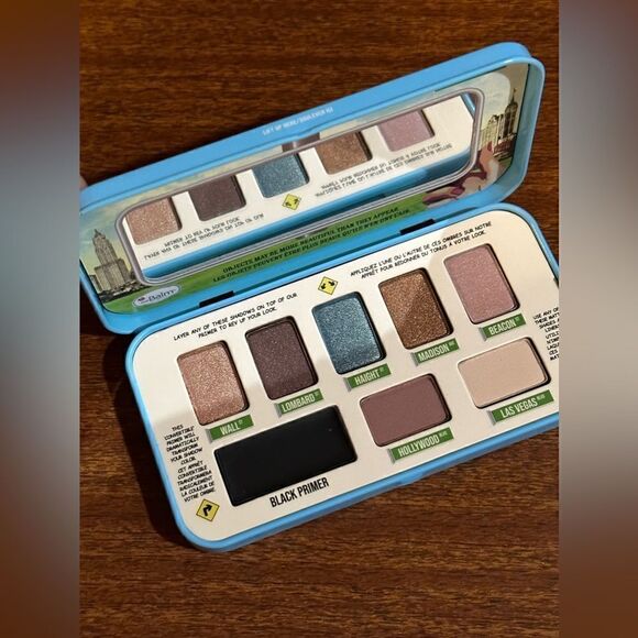 theBalm day to night New York pallet - Picture 1 of 5